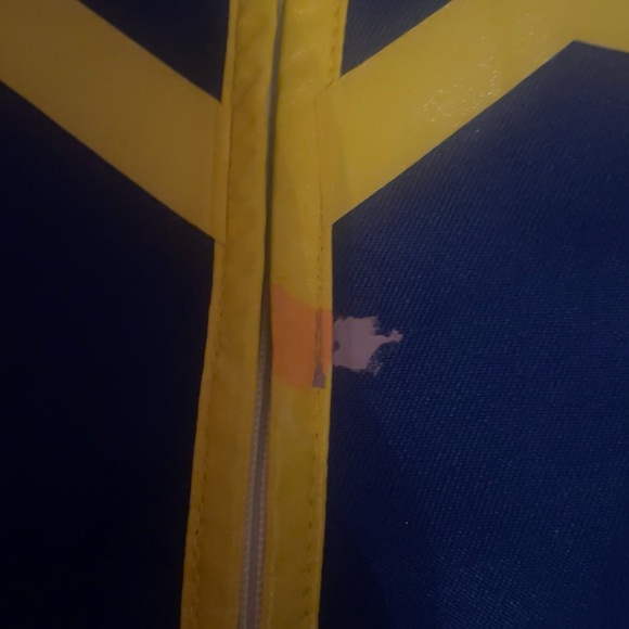 Kurapika Hunter X Hunter Cosplay Costume Size S HAS SMALL PAINT STAIN ON FRONT - Picture 2 of 6